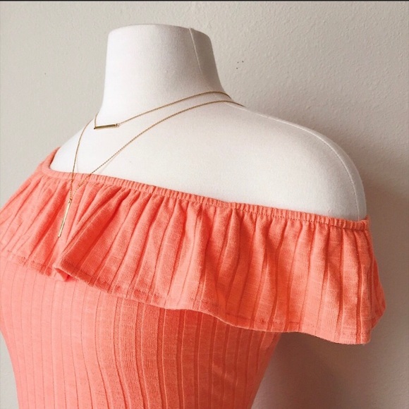 Candie’s medium off shoulder bodysuit - Picture 3 of 8